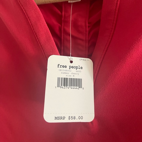 FREE PEOPLE Movement Upper Hand crop top summer cherry size Medium - Picture 7 of 7